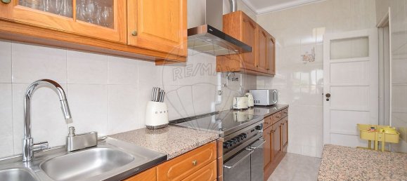 2 Schlafzimmer Wohnung in Amadora, Portugal, Nr. 305458 3