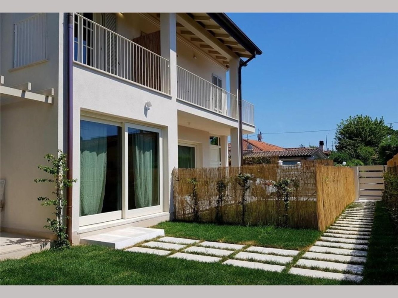 2-Zimmer Villa in Forte dei Marmi, Italy, Nr. 309981