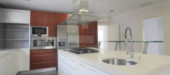 Дом с 4 спальнями в Синтра, Португалия № 166023 8