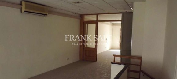 65m² Office in Hamrun, Malta No. 13276 2