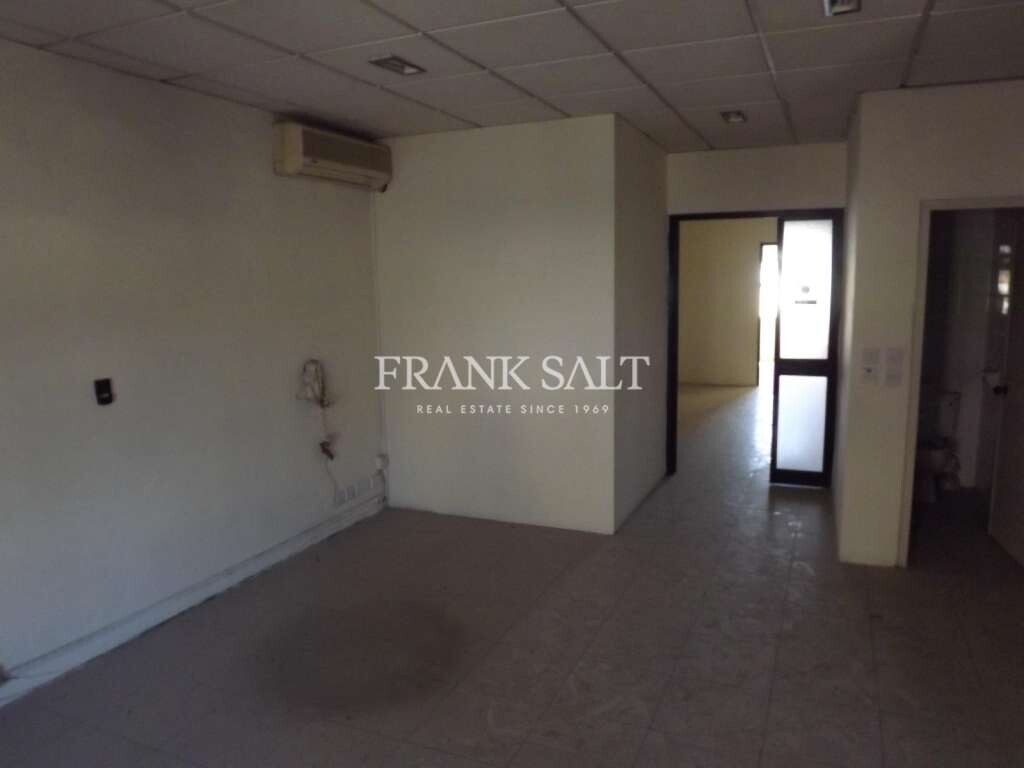 65m² Office in Hamrun, Malta No. 13276