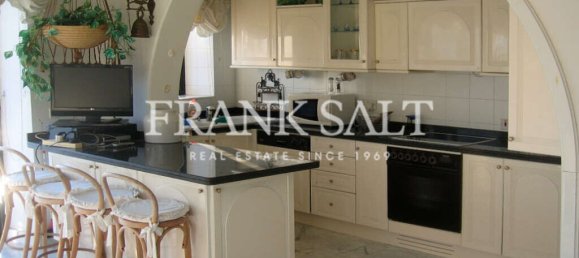 Квартира с 2 спальнями в Сан-Пауль-иль-Бахар, Мальта № 10694 3