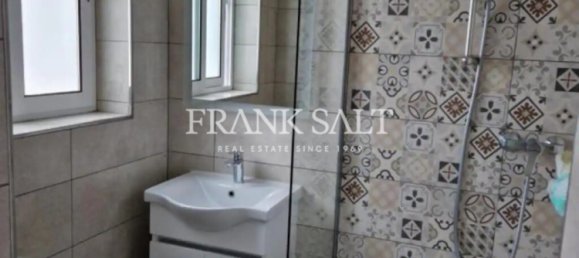 3 bedrooms Penthouse in Luqa, Malta No. 10964 24