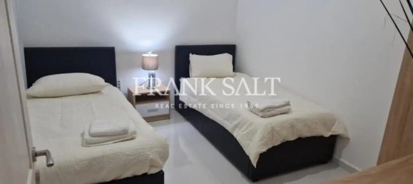 3 bedrooms Penthouse in Luqa, Malta No. 10964 18