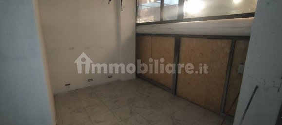 5 rooms Commercial property in Milan, Italy No. 243359 2