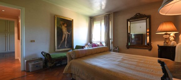 14 rooms Penthouse in Modena, Italy No. 290501 23
