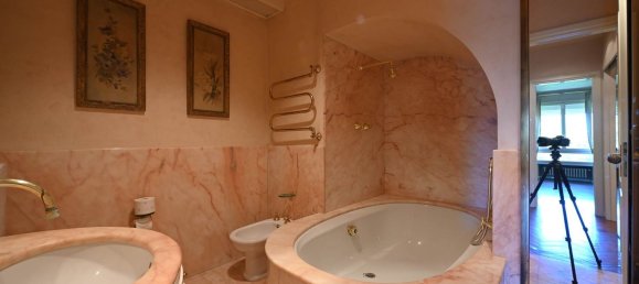 14 rooms Penthouse in Modena, Italy No. 290501 27