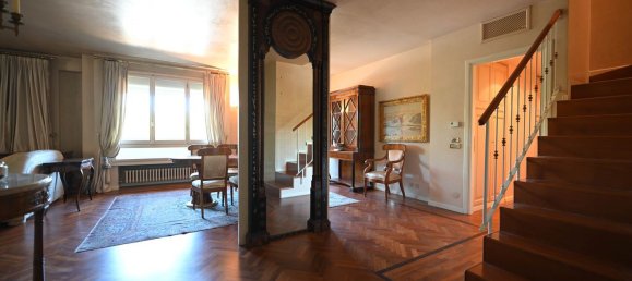 14 rooms Penthouse in Modena, Italy No. 290501 10