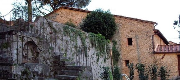 Studio in Capannori, Italy No. 1550 9