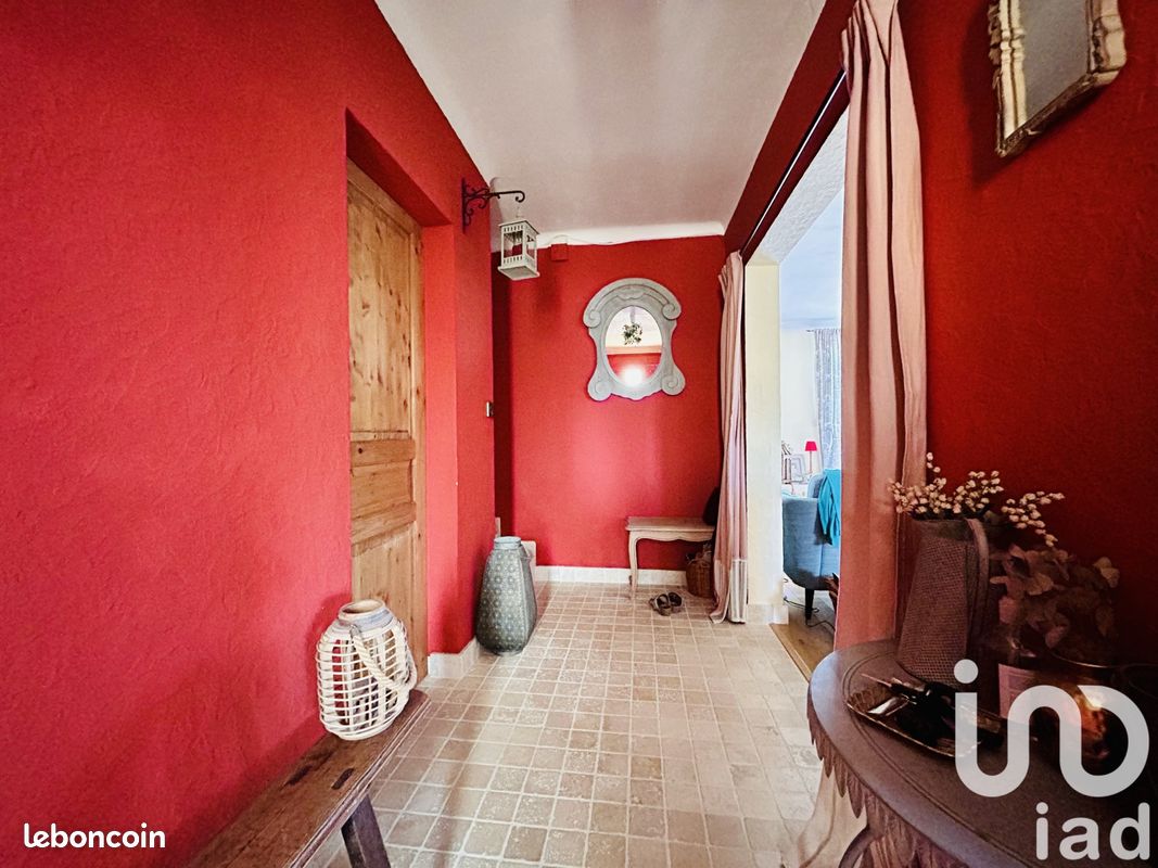 5 bedrooms House in Nantes, France No. 343100