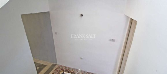 Büro in Paola, Malta 150m², Nr. 12341 3