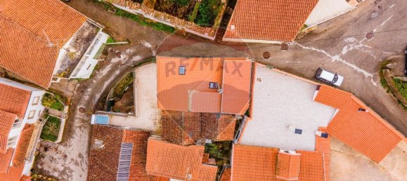 3 bedrooms House in Coimbra, Portugal No. 32370 11