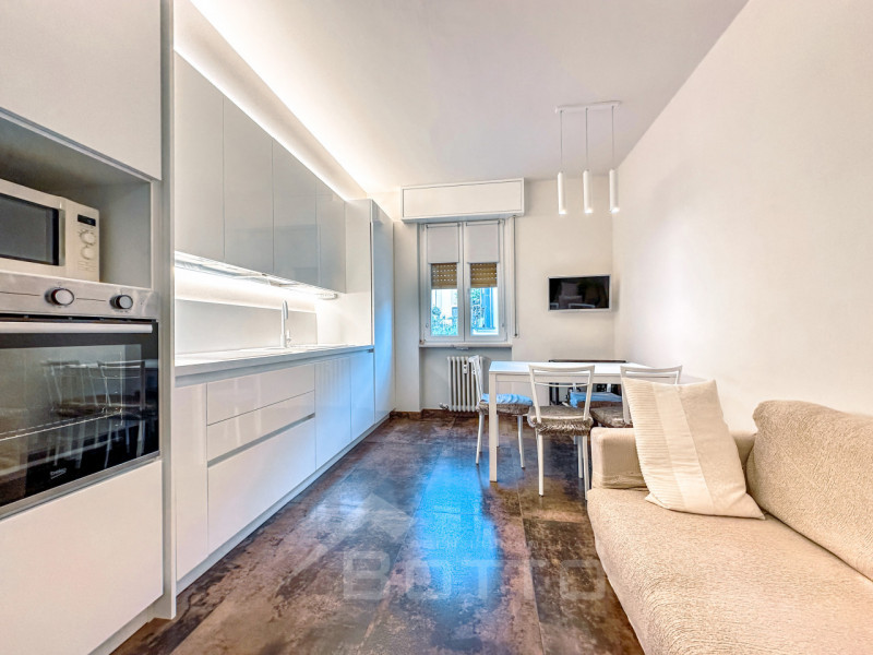 2-salle Appartement à Borgosesia, Italy No. 297212