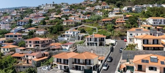 Villa de 3 dormitorios en Funchal, Portugal No. 305484 2