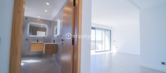 5 غرف نوم فيلا في Quarteira, Portugal رقم 31965 21