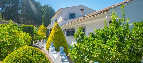 4 bedrooms House in Guadalest, Spain No. 4448 3