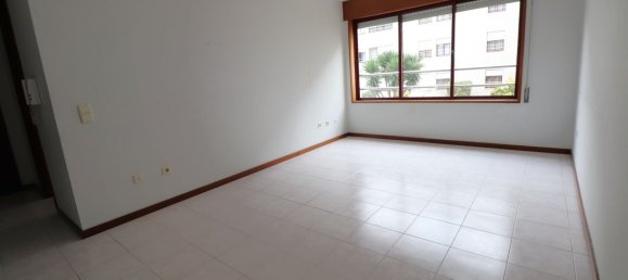 3 bedrooms Apartment in Avintes, Portugal No. 70500 11