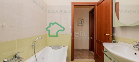 Вилла с 6 комнатами в Казалетто Чередано, Италия № 188492 23