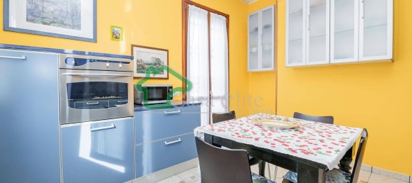 Вилла с 6 комнатами в Казалетто Чередано, Италия № 188492 13