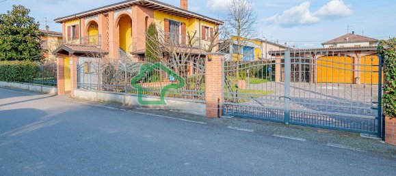 Вилла с 6 комнатами в Казалетто Чередано, Италия № 188492 6