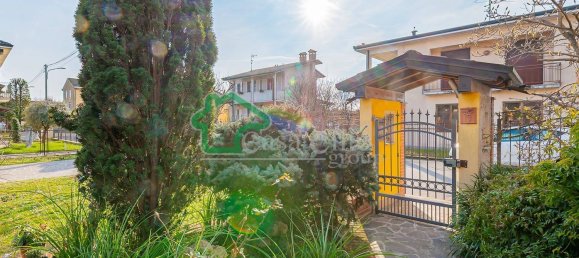 Вилла с 6 комнатами в Казалетто Чередано, Италия № 188492 7