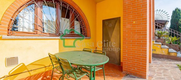 Вилла с 6 комнатами в Казалетто Чередано, Италия № 188492 8