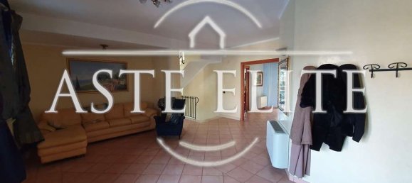 15 rooms House in Frosinone, Italy No. 28455 7