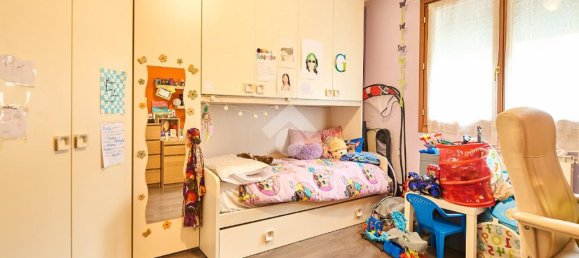 2 Schlafzimmer Wohnung in Zelo Buon Persico, Italy, Nr. 54705 20