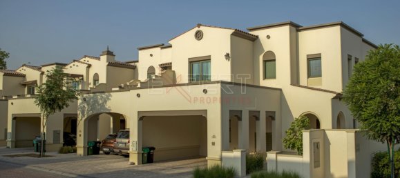 Villa de 3 dormitorios en Mirdif, UAE No. 7909 17