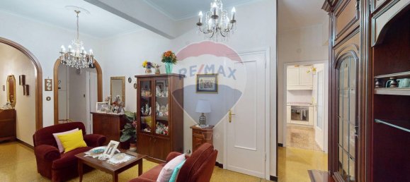 4 rooms Apartment in Genoa, Italy No. 77168 27