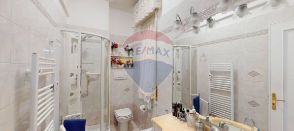 4 rooms Apartment in Genoa, Italy No. 77168 32