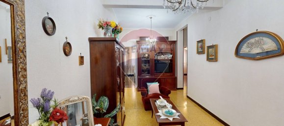 4 rooms Apartment in Genoa, Italy No. 77168 4
