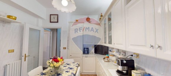 4 rooms Apartment in Genoa, Italy No. 77168 31