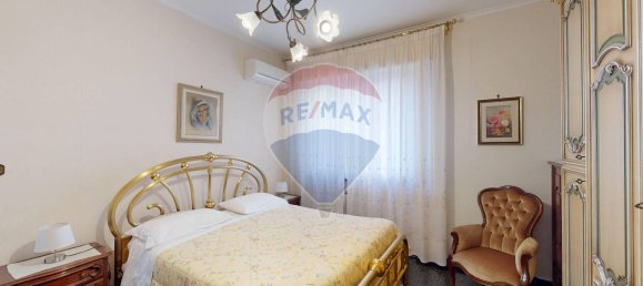 4 rooms Apartment in Genoa, Italy No. 77168 17