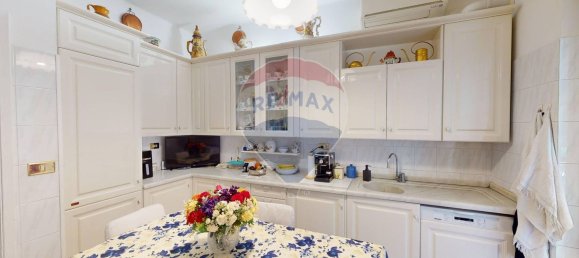 4 rooms Apartment in Genoa, Italy No. 77168 29