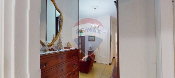 4 rooms Apartment in Genoa, Italy No. 77168 10
