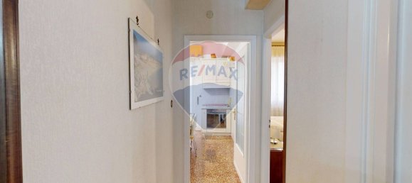 4 rooms Apartment in Genoa, Italy No. 77168 15