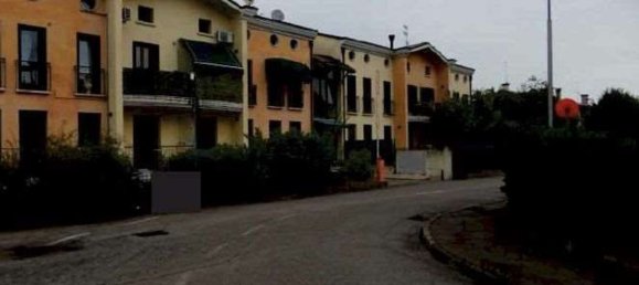 6 rooms Apartment in Chiarano, Italy No. 213011 21