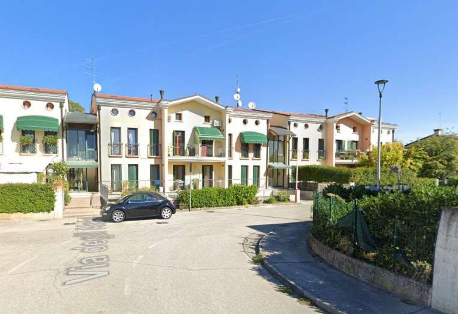 6 rooms Apartment in Chiarano, Italy No. 213011