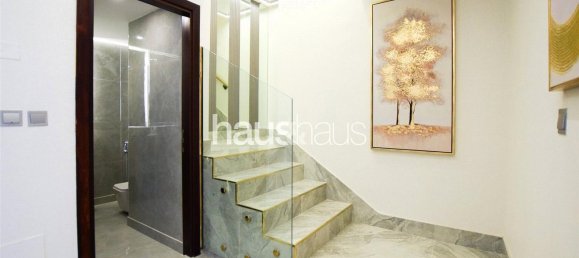 Moradia em banda T2 em Jumeirah Village Triangle, UAE N.º 99176 9