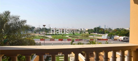 Moradia em banda T2 em Jumeirah Village Triangle, UAE N.º 99176 7