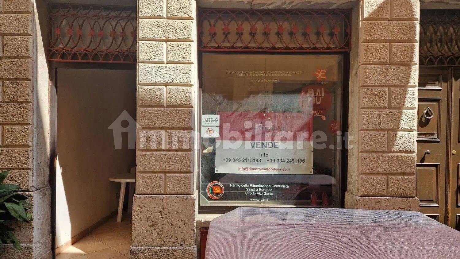 Propiedad comercial de 1 habitación en Riva del Garda, Italy No. 259597