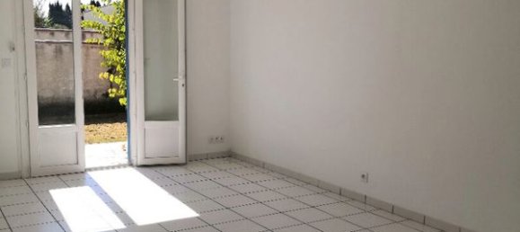 3 bedrooms House in Miramas, France No. 281426 2