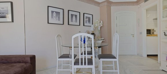 Apartamento de 2 dormitorios en Benalmádena, Spain No. 106284 10