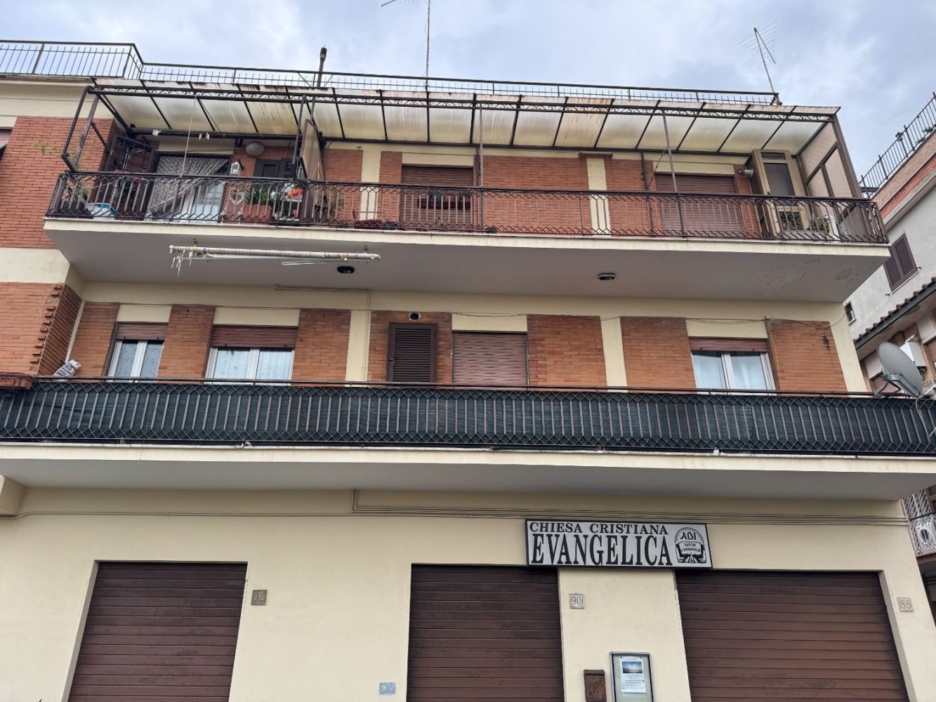 Apartamento de 3 habitaciónes en Rome, Italy No. 145228