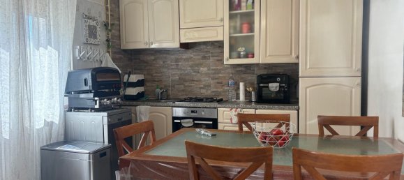 6 bedrooms Apartment in Gualdo Tadino, Italy No. 370795 9