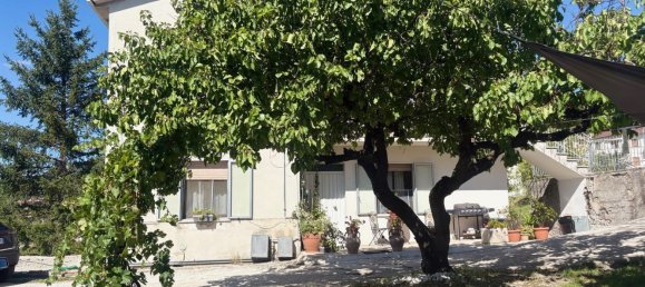 6 bedrooms Apartment in Gualdo Tadino, Italy No. 370795 3