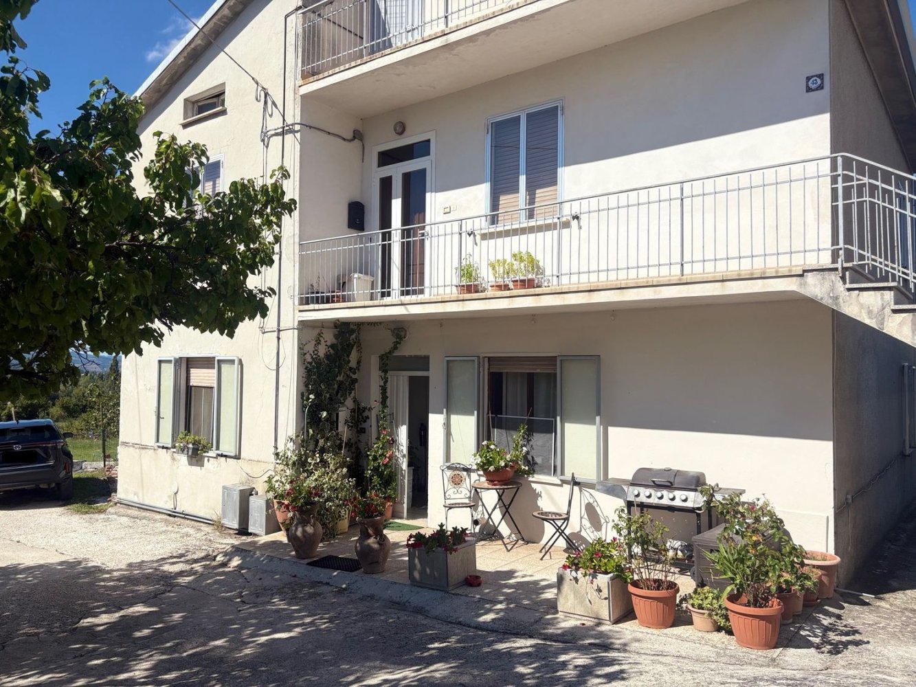 6 bedrooms Apartment in Gualdo Tadino, Italy No. 370795