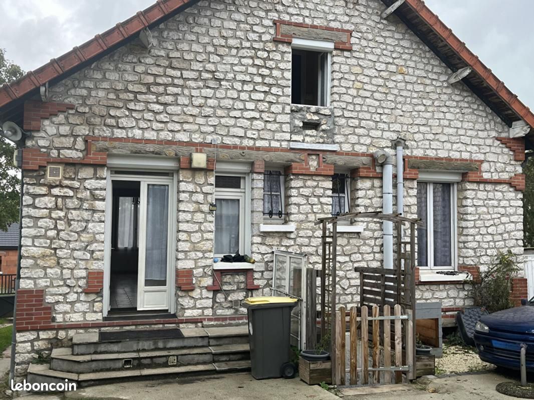 4 chambres Maison à Fontenay-sur-Loing, France No. 245197