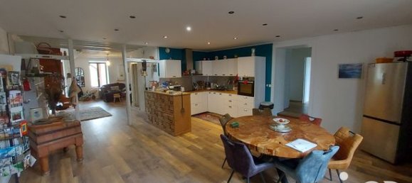 Casa de 3 dormitorios en Jura, France No. 359609 8